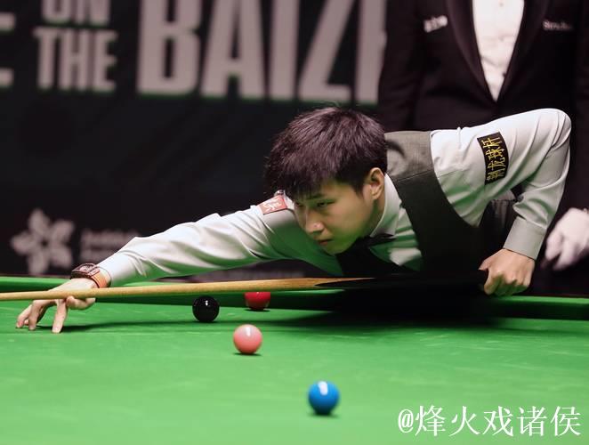 斯诺克沙特大师赛：赵心童5-0横扫对手，斯佳辉力克吴宜泽